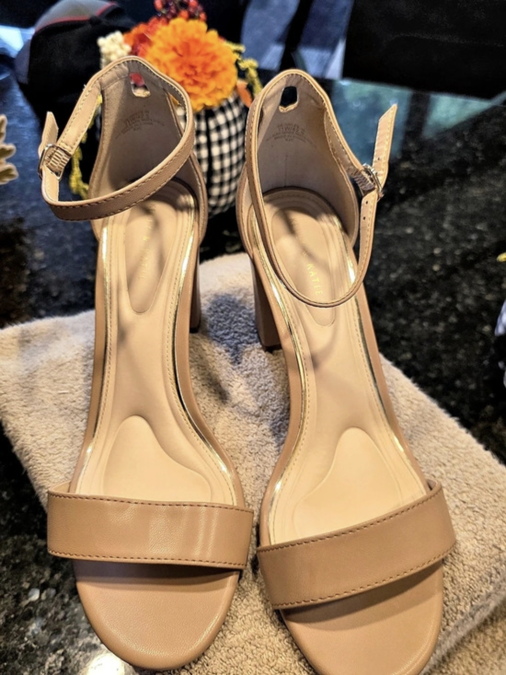 Kelly & Katie Hailee Sandal Brown US 11